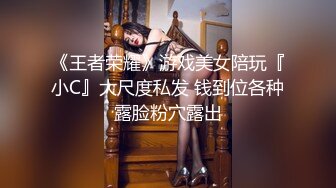  极品身材圆润翘臀女神 和大屌男友疯狂到底~后入爆菊花，B穴同时插入震动道具~