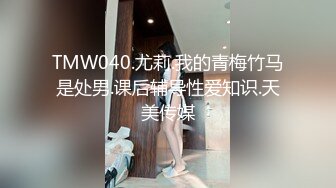 漂亮黑絲高跟美女吃雞啪啪 是不是不太舒服呀 身材不錯 小嬌乳無毛粉穴 不能內射