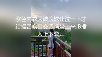 10月新流出景区正面全景女厕偷拍美女尿尿带男孩进女厕尿尿的少妇