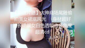 哺乳期少妇，高颜值大耳环奶子很挺奶水听足，挤奶水给狼友喝全程露脸激情大秀，弯钩大假鸡巴抽插骚穴呻吟