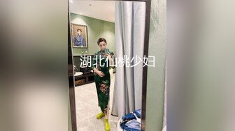 最新福利青春无敌推特极品可甜可盐白虎馒头一线天女神【乖仔小A】私拍各种道具紫薇啪啪，这嫩B太诱人太想肏了 (3)